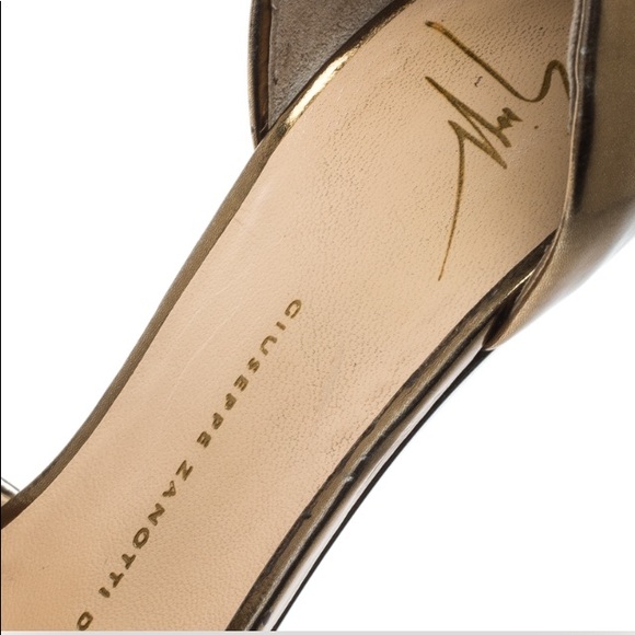 Giuseppe Zanotti Two-Toned Heelless Peep Toe Pump - Picture 7 of 8